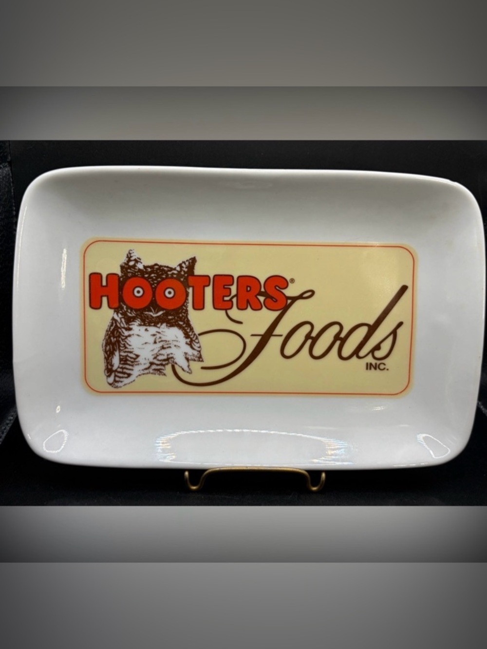 Vintage Hooters Foods Inc. Ceramic Wing Appetizer Tray Plate Serving Dish